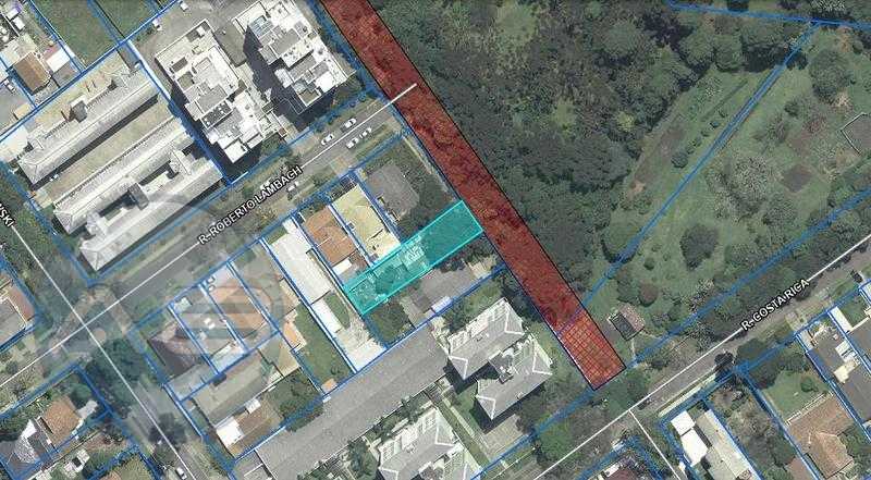 Terreno de 484m² no Bacacheri, poucos metros do Parque Bacacheri