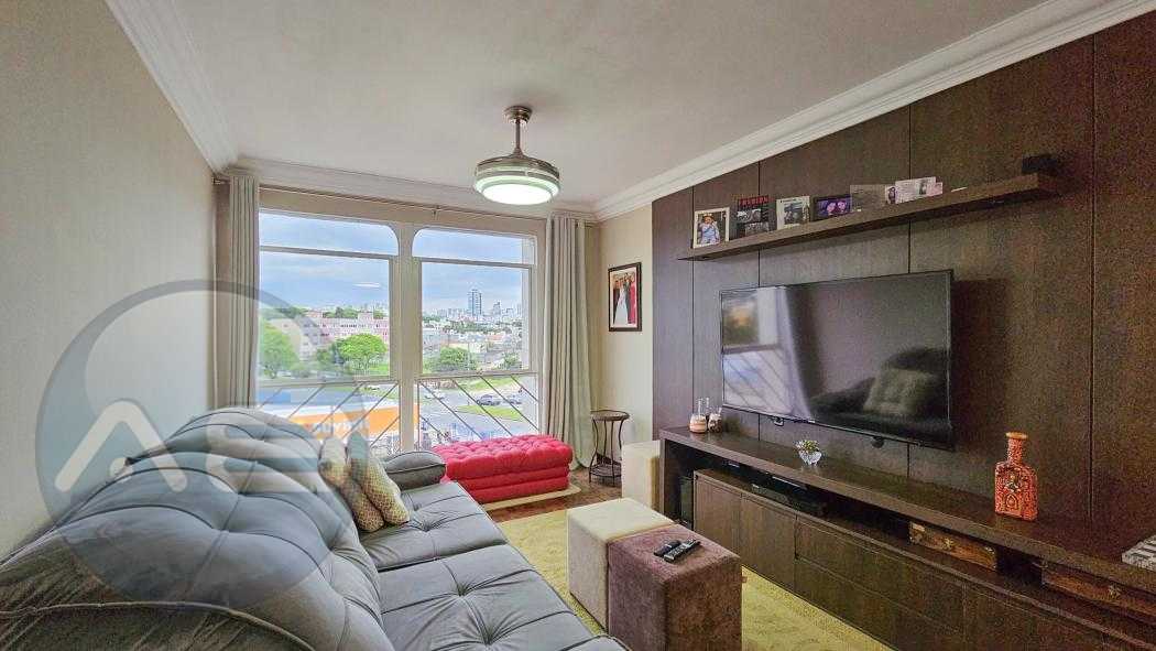 Apartamento semi-mobiliado de 133 m² privativo com 3 dormitóri...