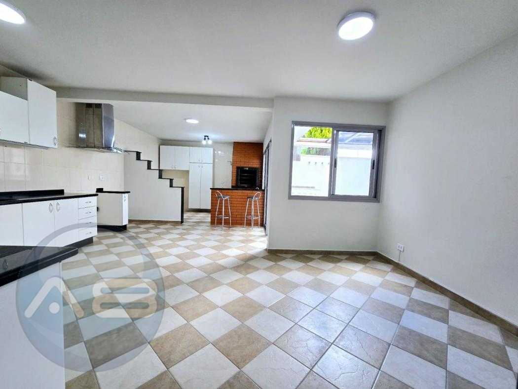Casa com 5 dormitórios à venda, 220 m² por R$ 1.000.000,00 - X...