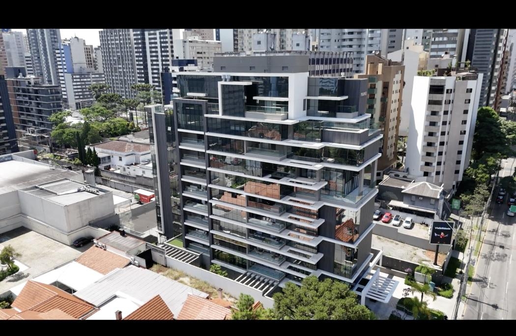 Excelente apartamento com 4 quartos, 4 suítes e 4 vagas de garagem com ótima localização em condomín