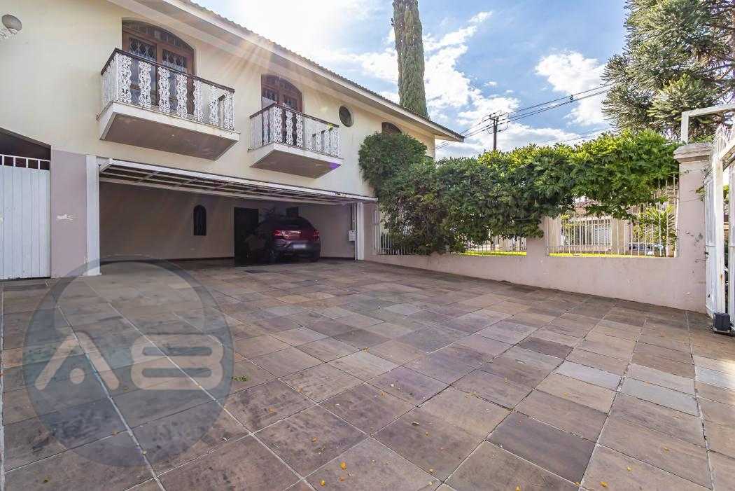 Casa Alto Padrão no Jardim Social - Ideal para morar ou invest...