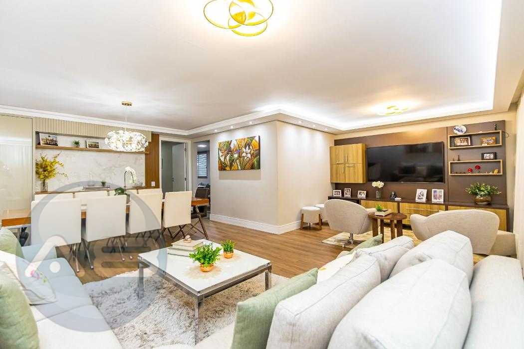 Casa Ampla com Espaço Gourmet e Suíte Conforto em Curitiba