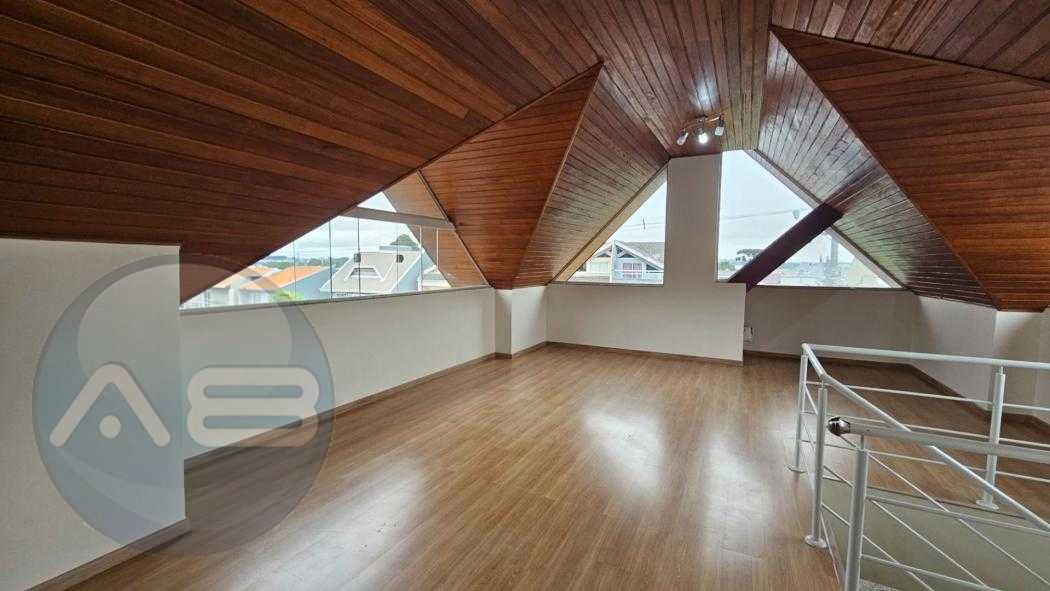 Sobrado com 3 dormitórios à venda, 164 m² por R$ 785.000 - Ube...