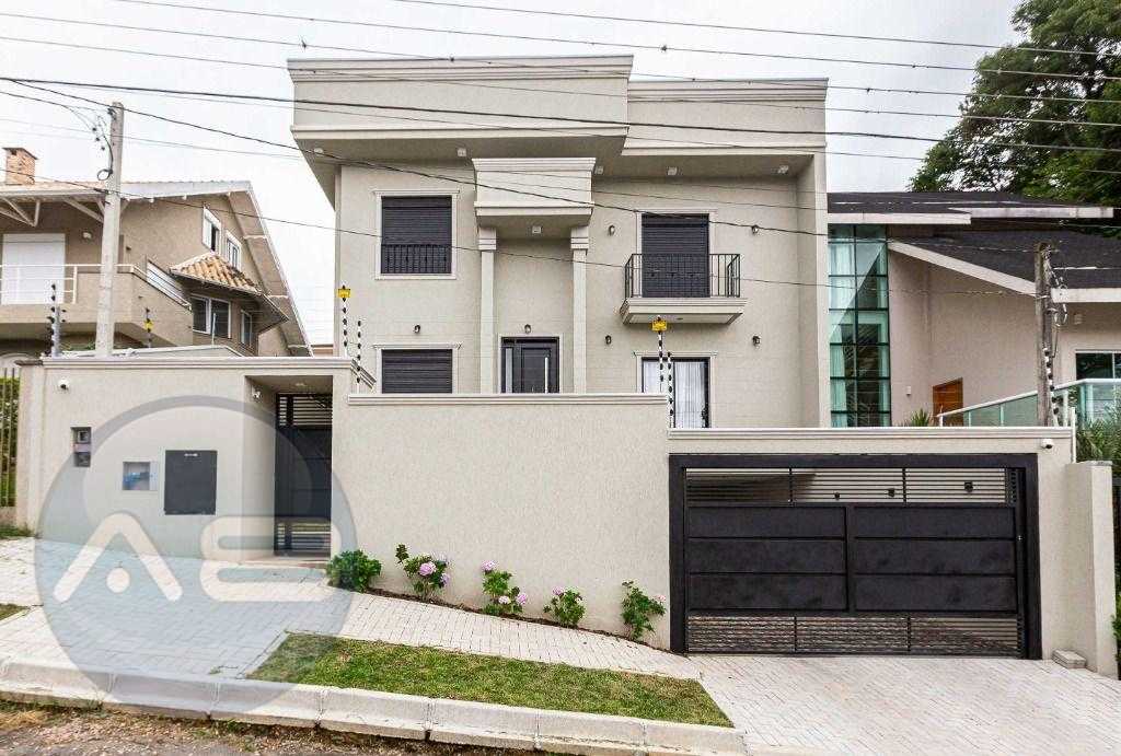 Casa com 4 dormitórios à venda, 266 m² por R$ 2.600.000,00 - C...
