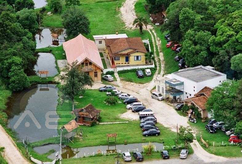 Complexo de Eventos e Lazer à Venda em Colombo/PR