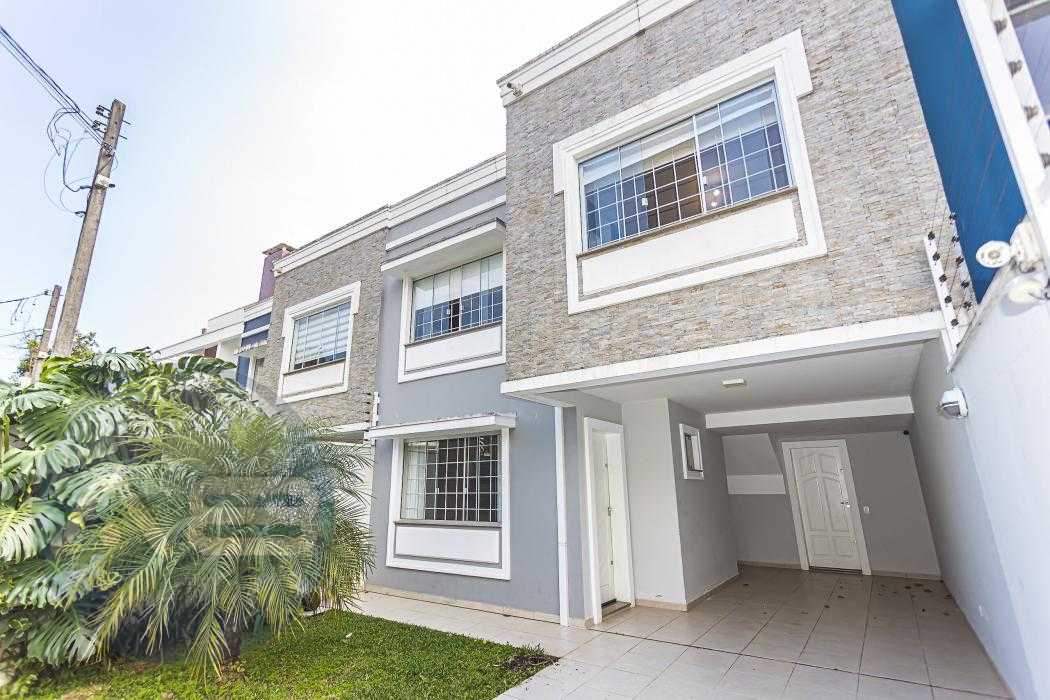 Excelente sobrado na divísa do bairro Mercês & Vista Alegre