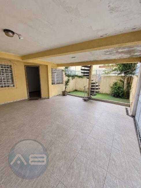 Sobrado com 3 dormitórios à venda, 79 m² por R$ 630.000 - Bair...