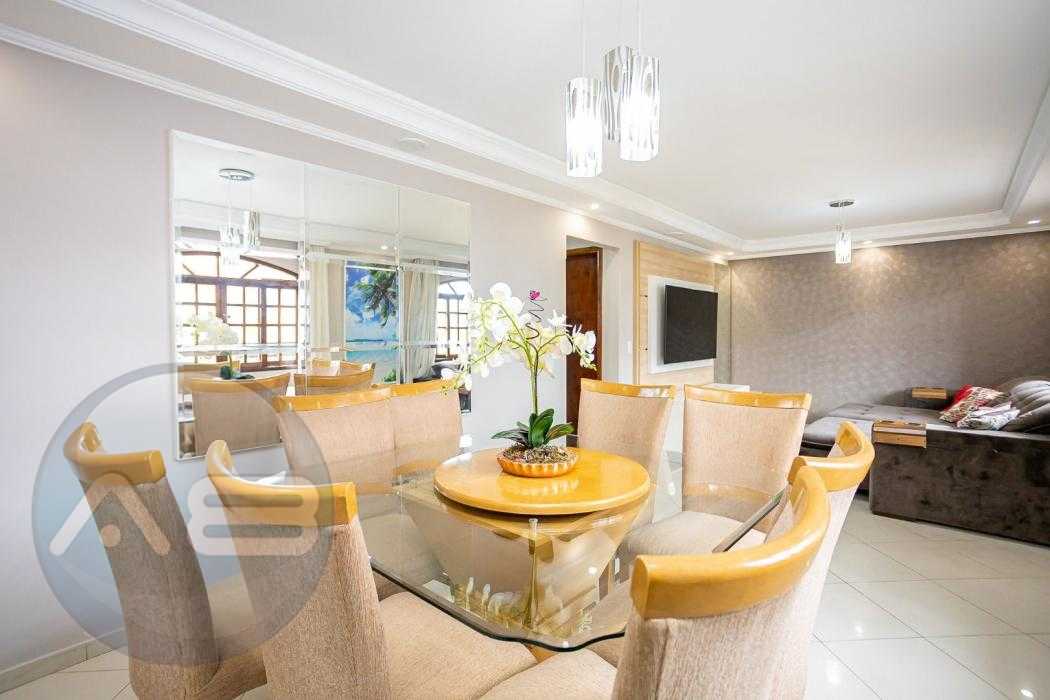 Sobrado com 5 dormitórios à venda, 211 m² por R$ 852.000,00 - ...