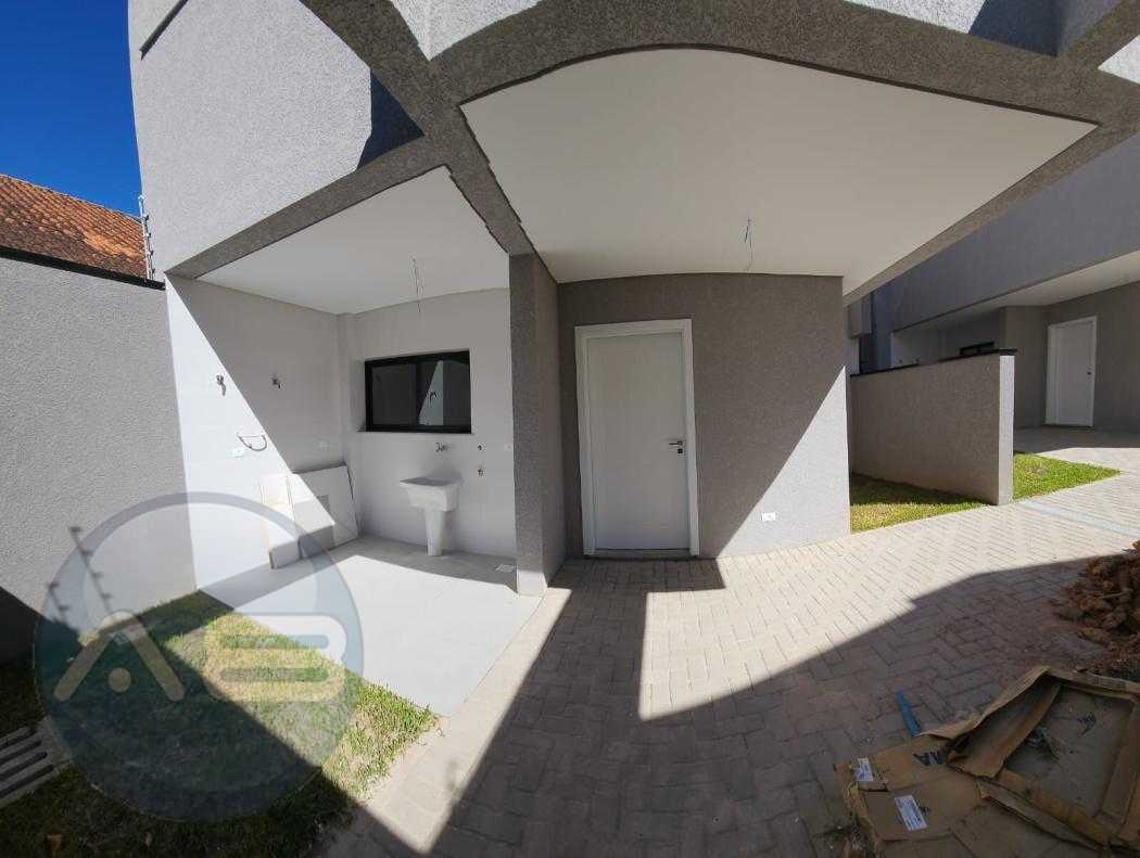 Sobrado de alto padrão, ótimo acabamento no melhor bairro de C...