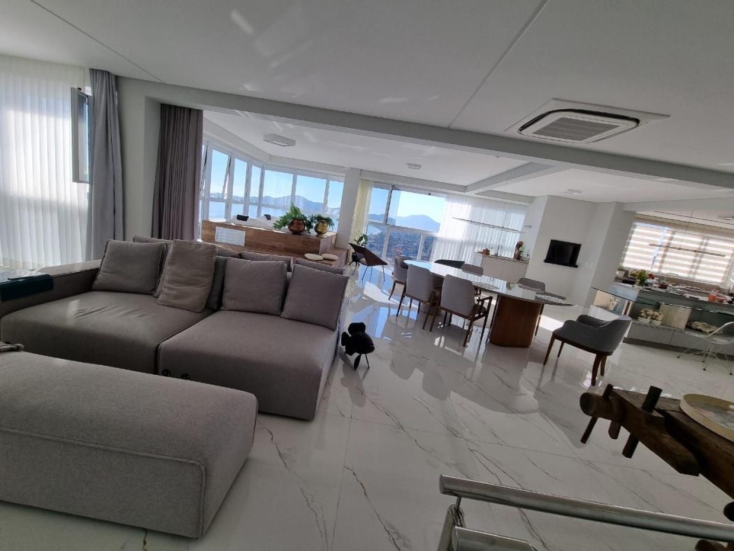 ESPETACULAR COBERTURA NA BACIA DA VOVO VISTA UNICA 30º ANDAR I...