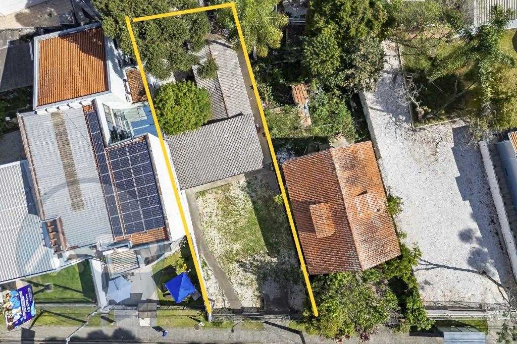 Terreno a venda para moradia ou comercio