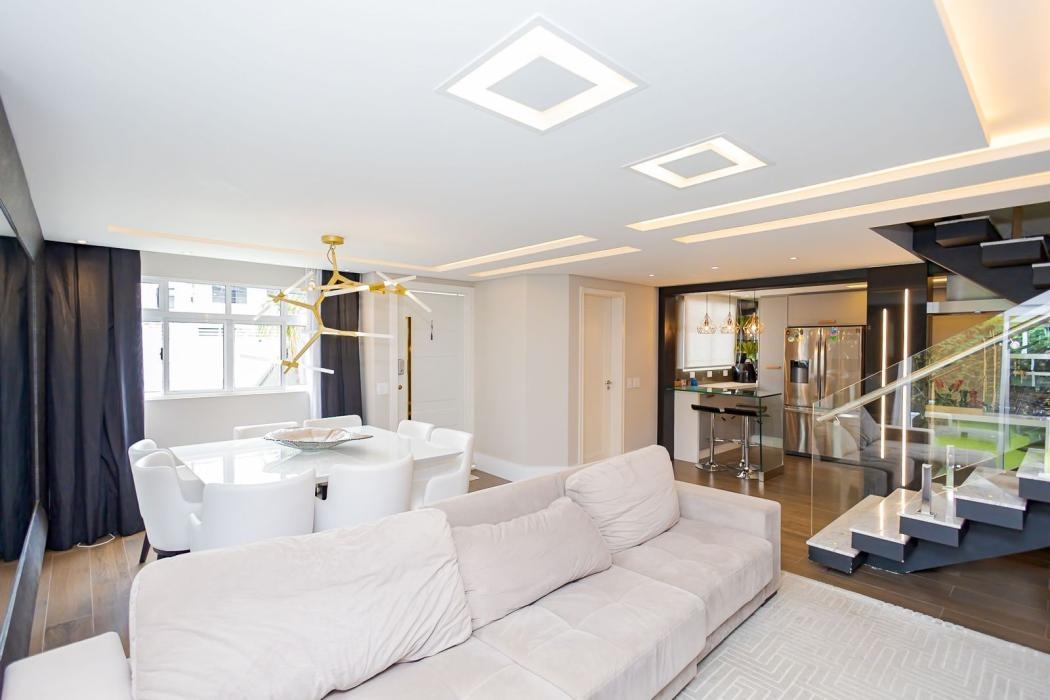 Sobrado com 4 dormitórios à venda, 221 m² por R$ 1.900.000,00 - Jardim das Américas - Curitiba/PR