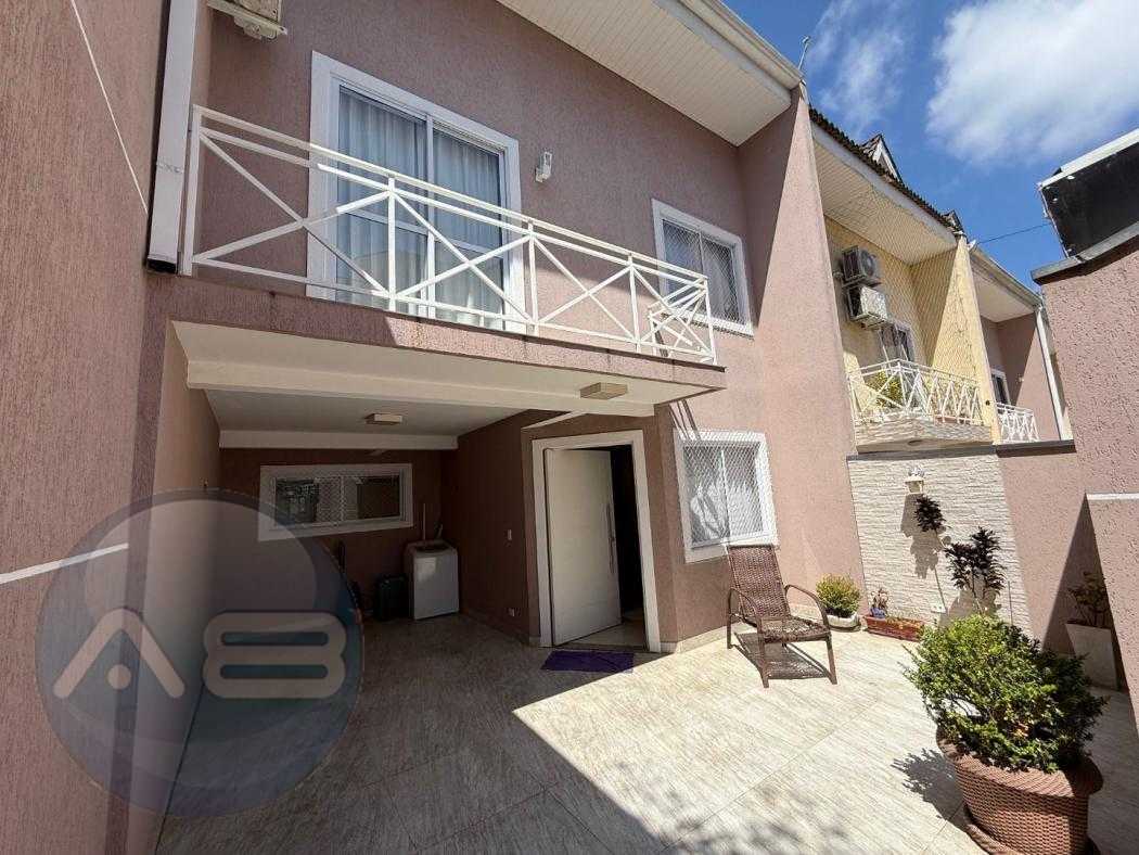 Sobrado com 4 dormitórios à venda, 163 m² por R$ 700.000,00 - ...