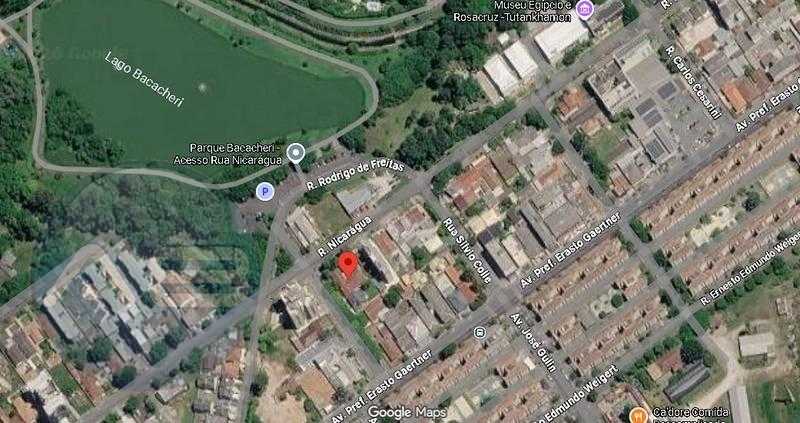 Terreno de Esquina ZR4 no Bacacheri: 1.098m² com Alto Potencia...