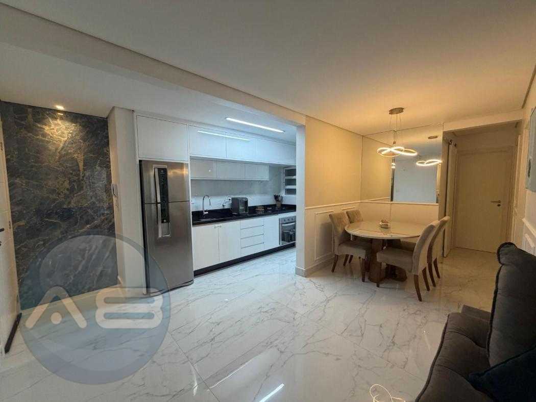 Apartamento com 3 dormitórios à venda, 75 m² por R$ 600.000 - ...