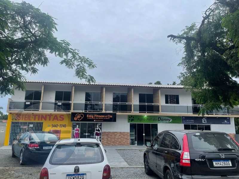 Prédio Comercial e Residencial em São Francisco do Sul/SC - At...