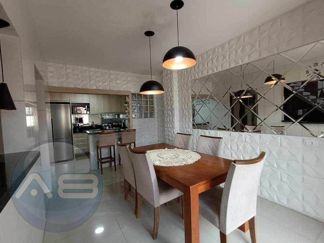 Sobrado 4 dormitórios à venda, 150 m² - Tatuquara
