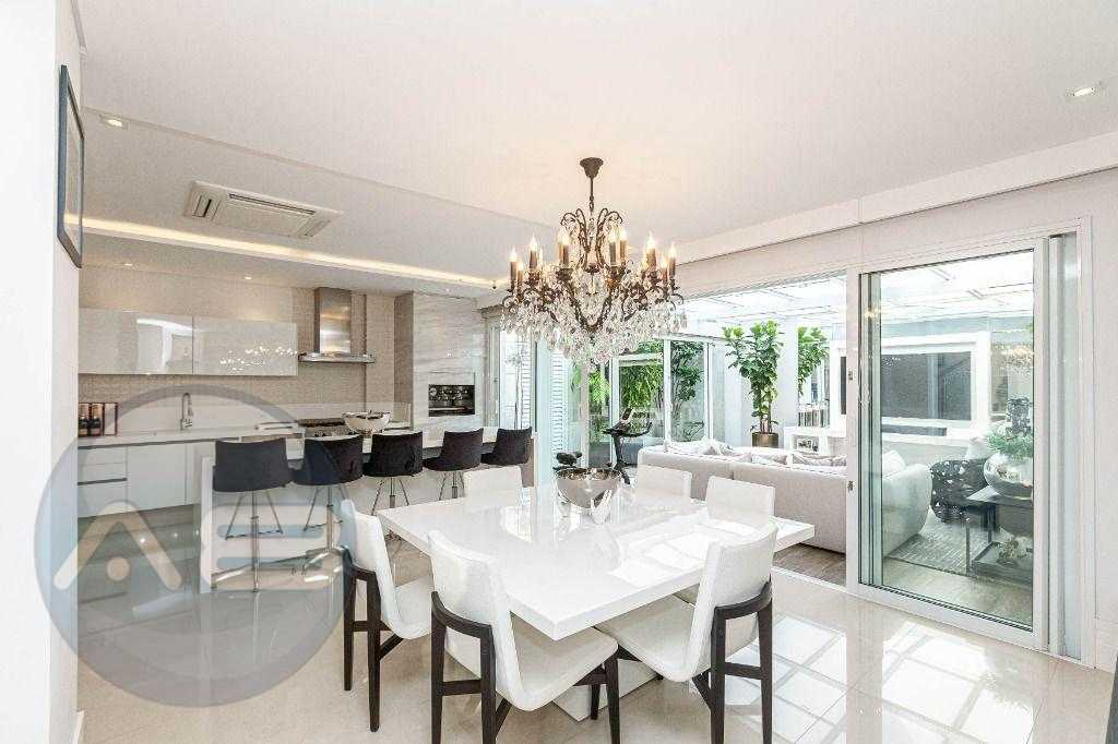 Casa com 3 dormitórios à venda, 257 m² por R$ 4.000.000,00 - M...
