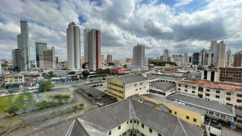 Apartamento com 1 dormitório à venda, 43 m² por R$ 290.000 - C...
