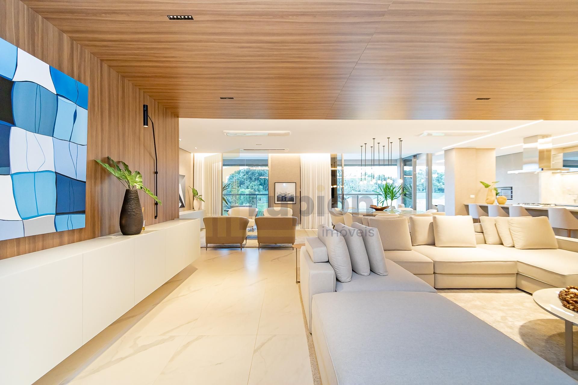 Apartamento três quartos