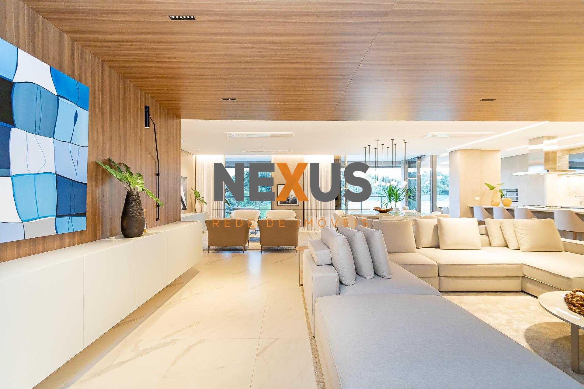 Apartamento três quartos