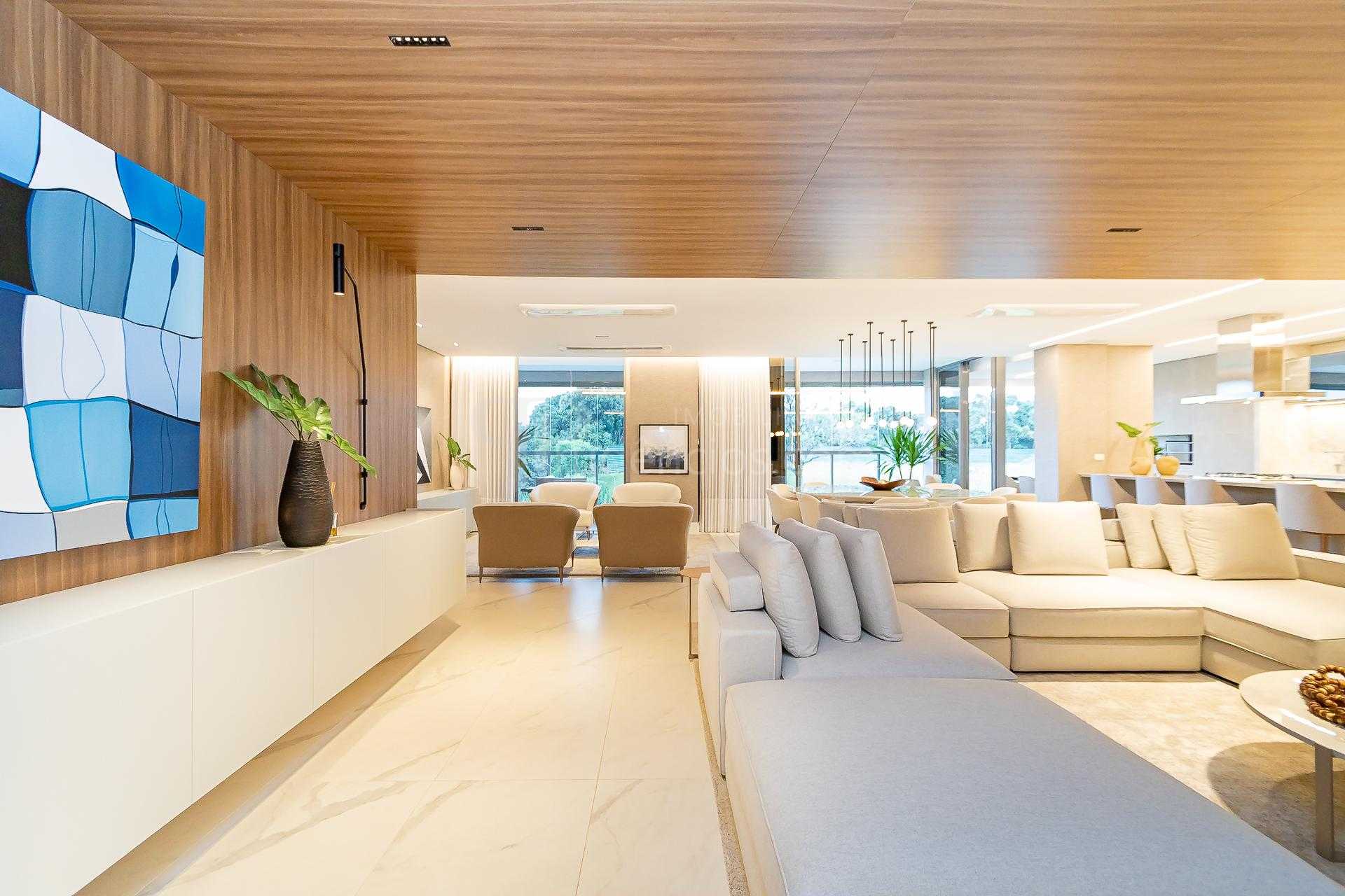 Apartamento três quartos