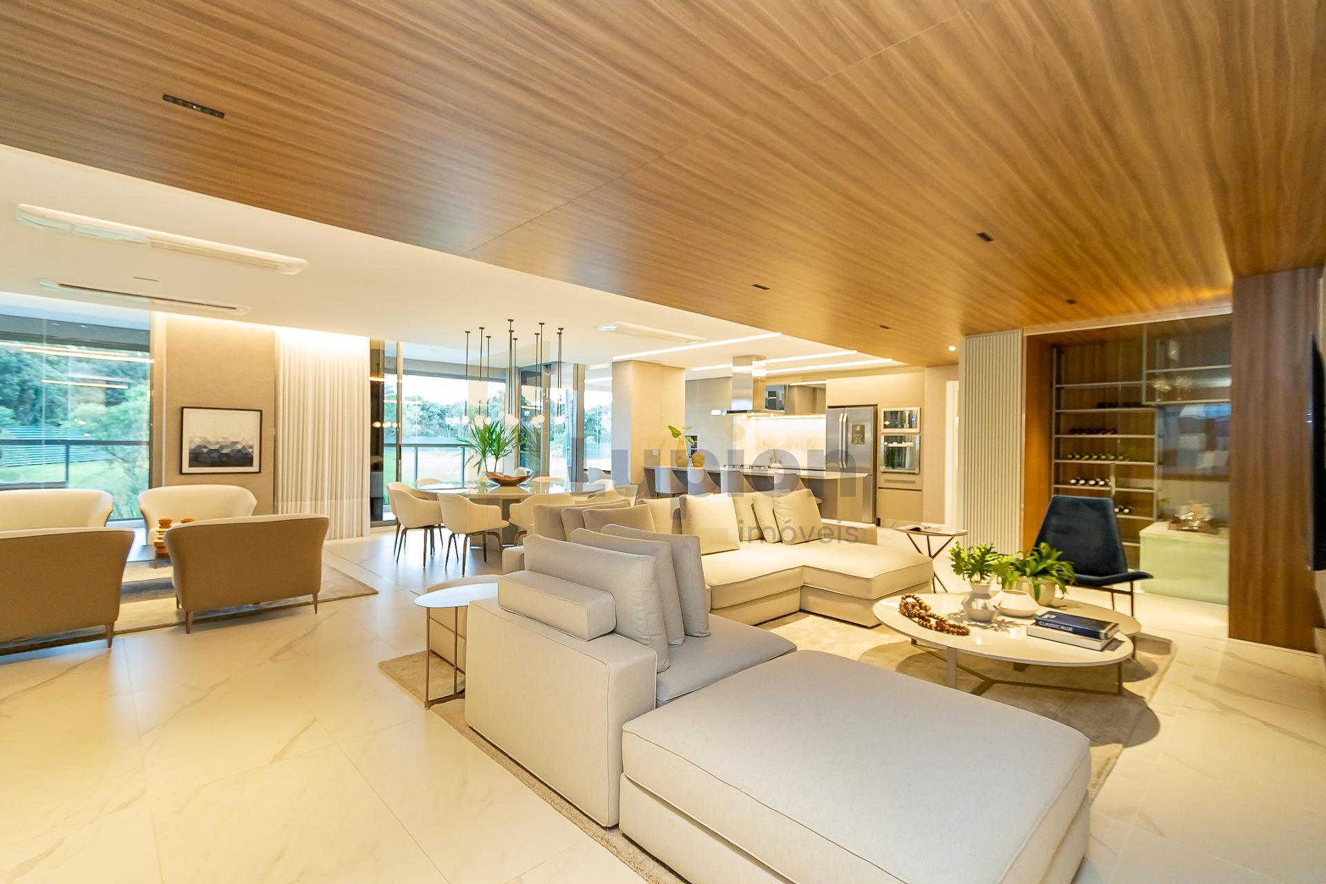 Apartamento três quartos