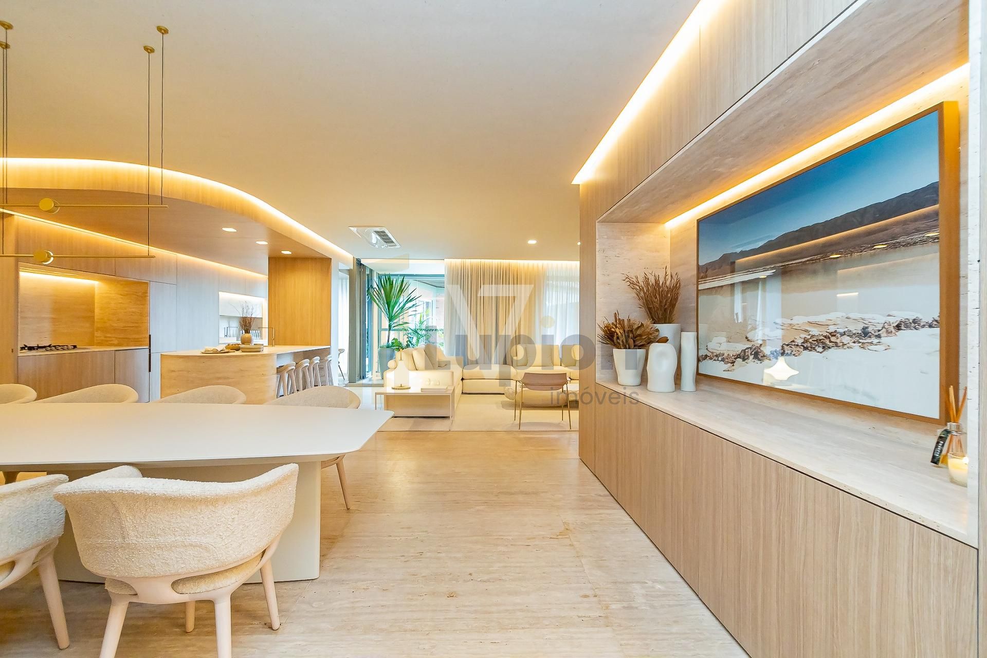 Apartamento com 3 quartos à venda, 195 m  por 1.845.000 - Ecov...