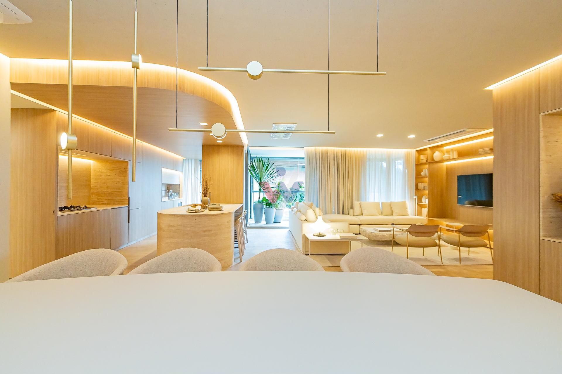 Apartamento com 3 quartos à venda, 195 m  por 1.845.000 - Ecov...