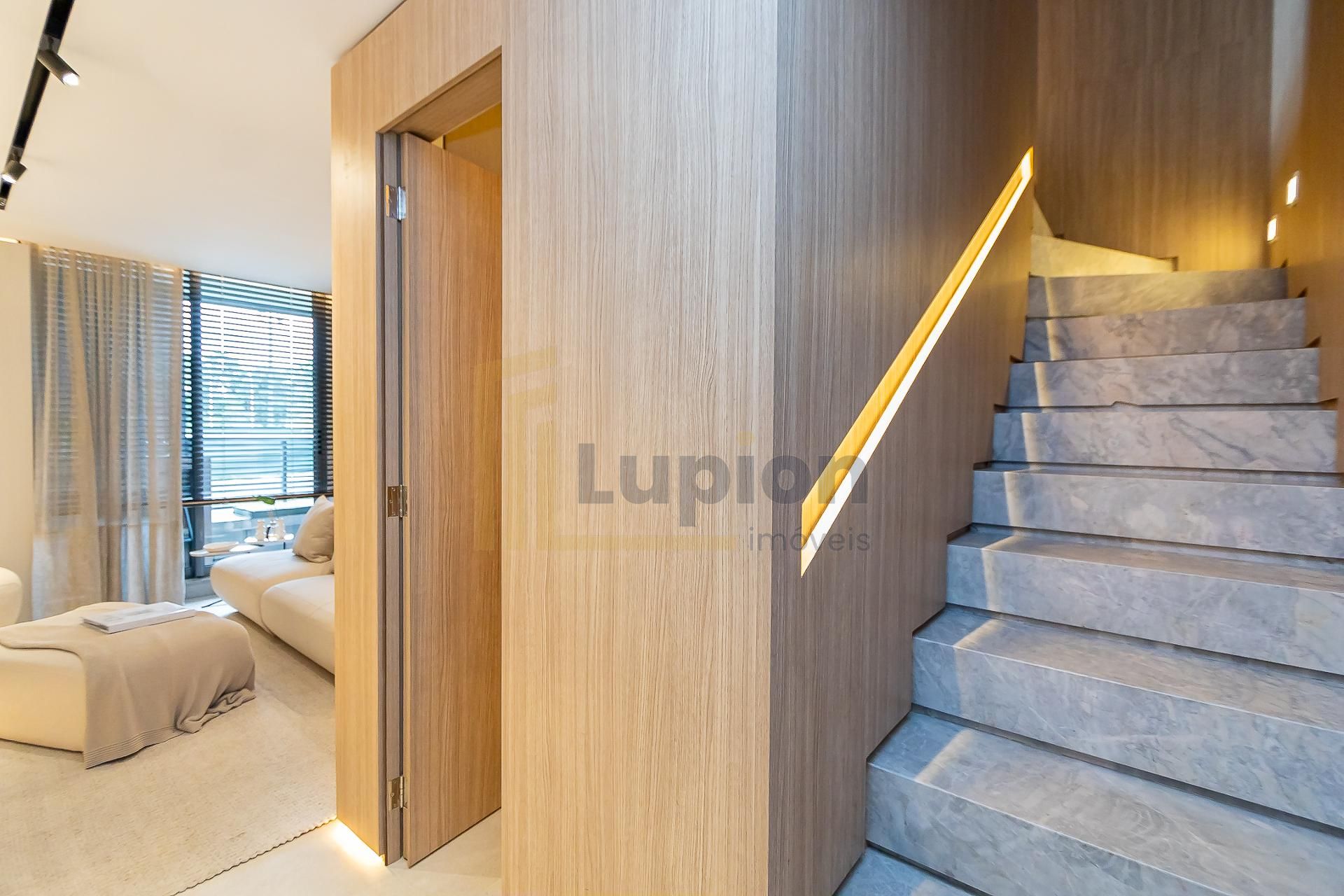 Apartamento á venda no Ecoville