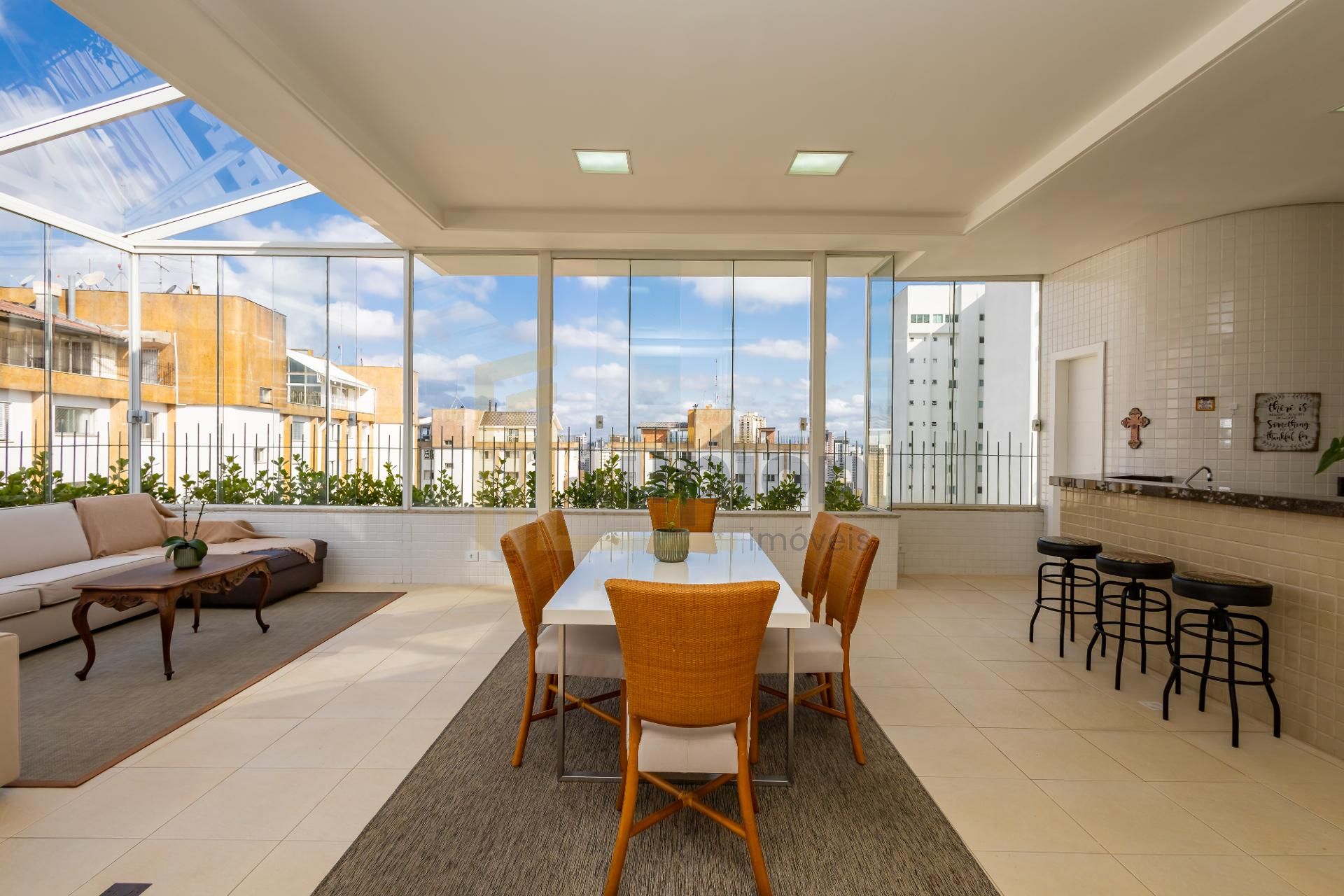 Cobertura Exclusiva 4 Quartos, 2 Suítes e Jacuzzi no Centro Cí...