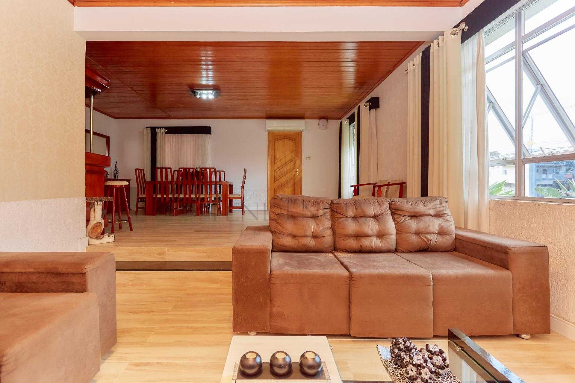 Casa com 4 quartos à venda, 215 m2, BOQUEIRÃO, CURITIBA - PR