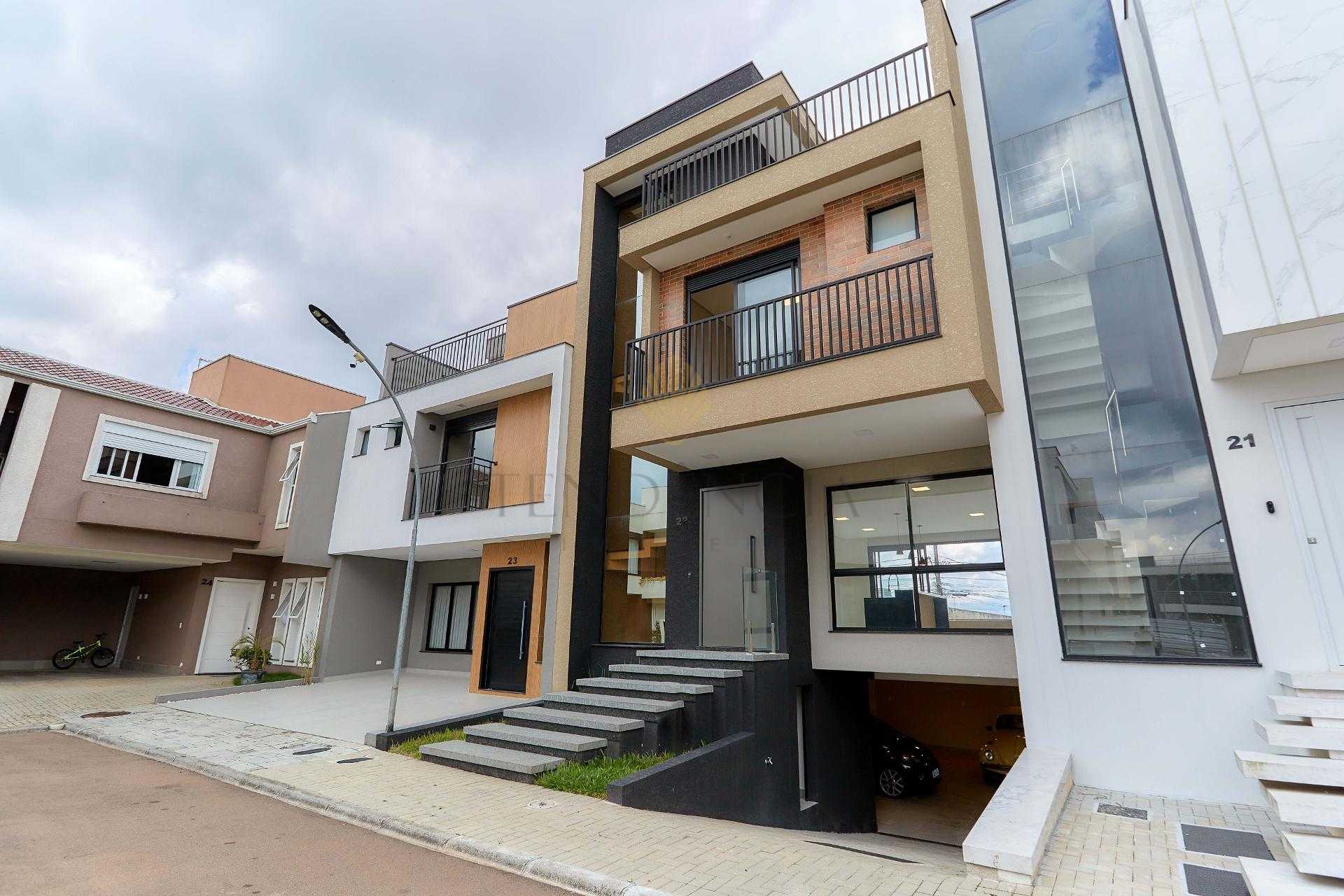 Casa com 3 Su?tes ? venda, 252 m2, PINHEIRINHO, CURITIBA - PR