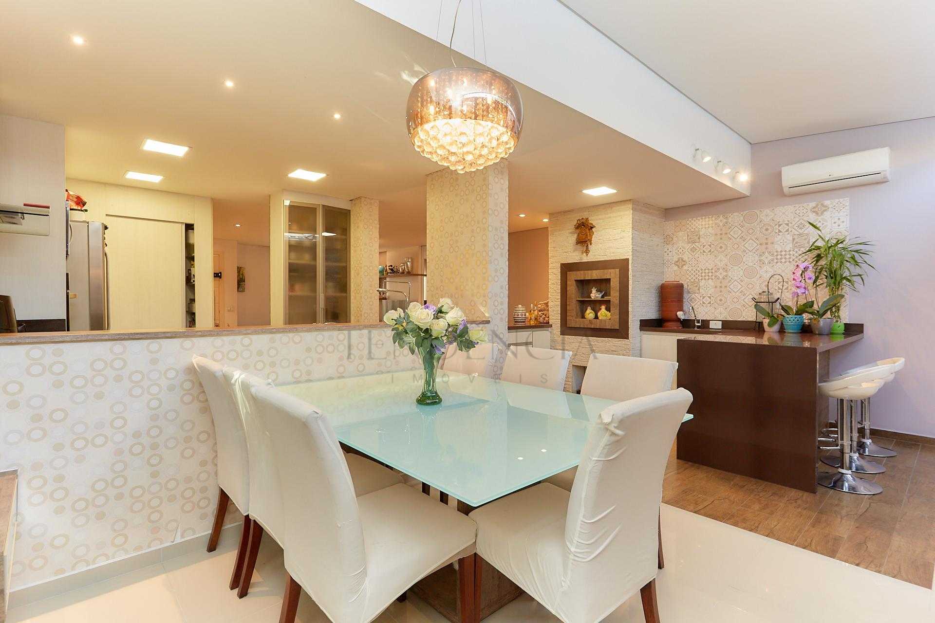 Sobrado com 4 quartos à venda, 205 m2, SANTO INÁCIO, CURITIBA ...