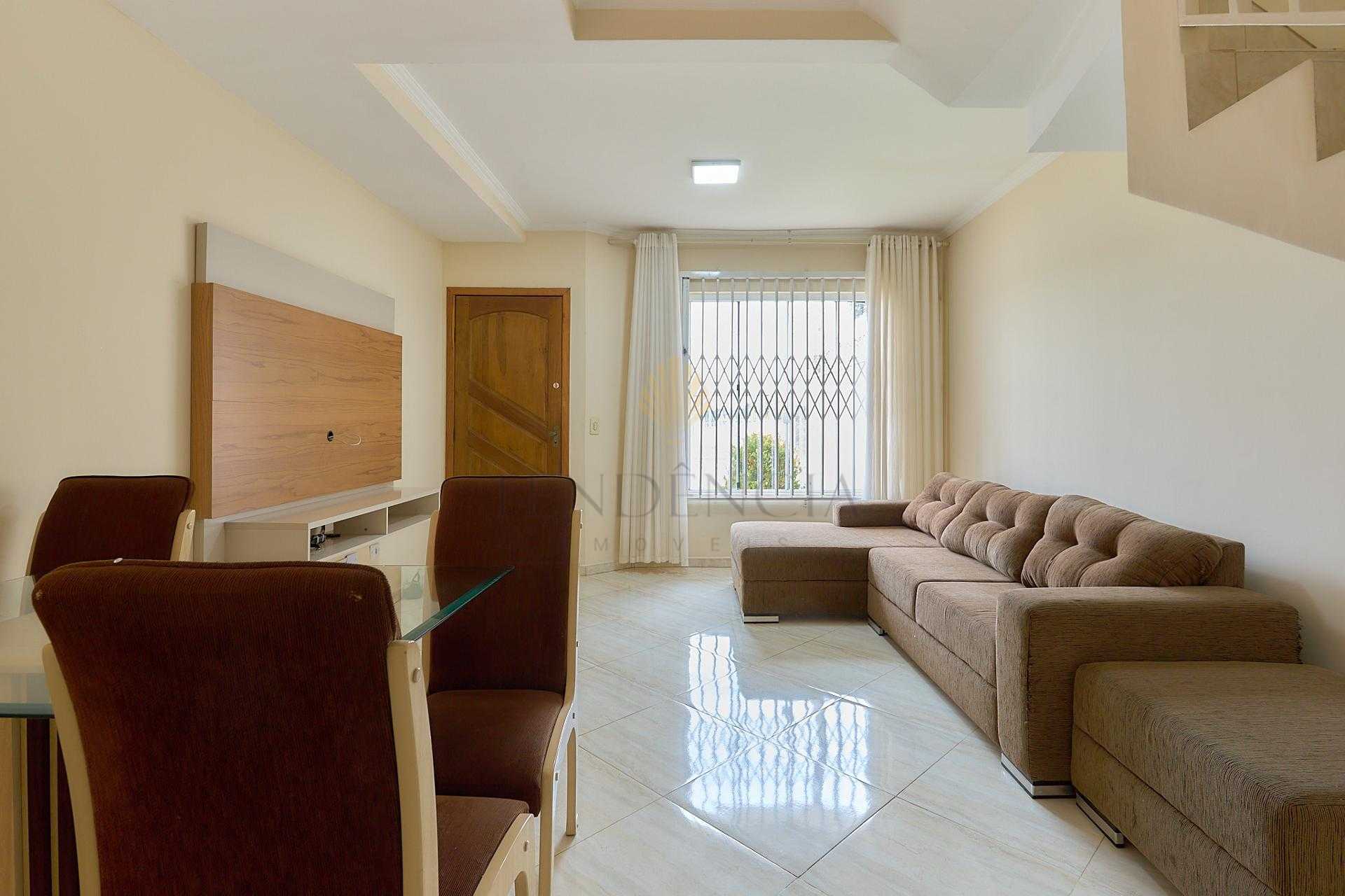 Sobrado com 3 quartos sendo 1 suíte à venda, 128 m2, PINHEIRIN...