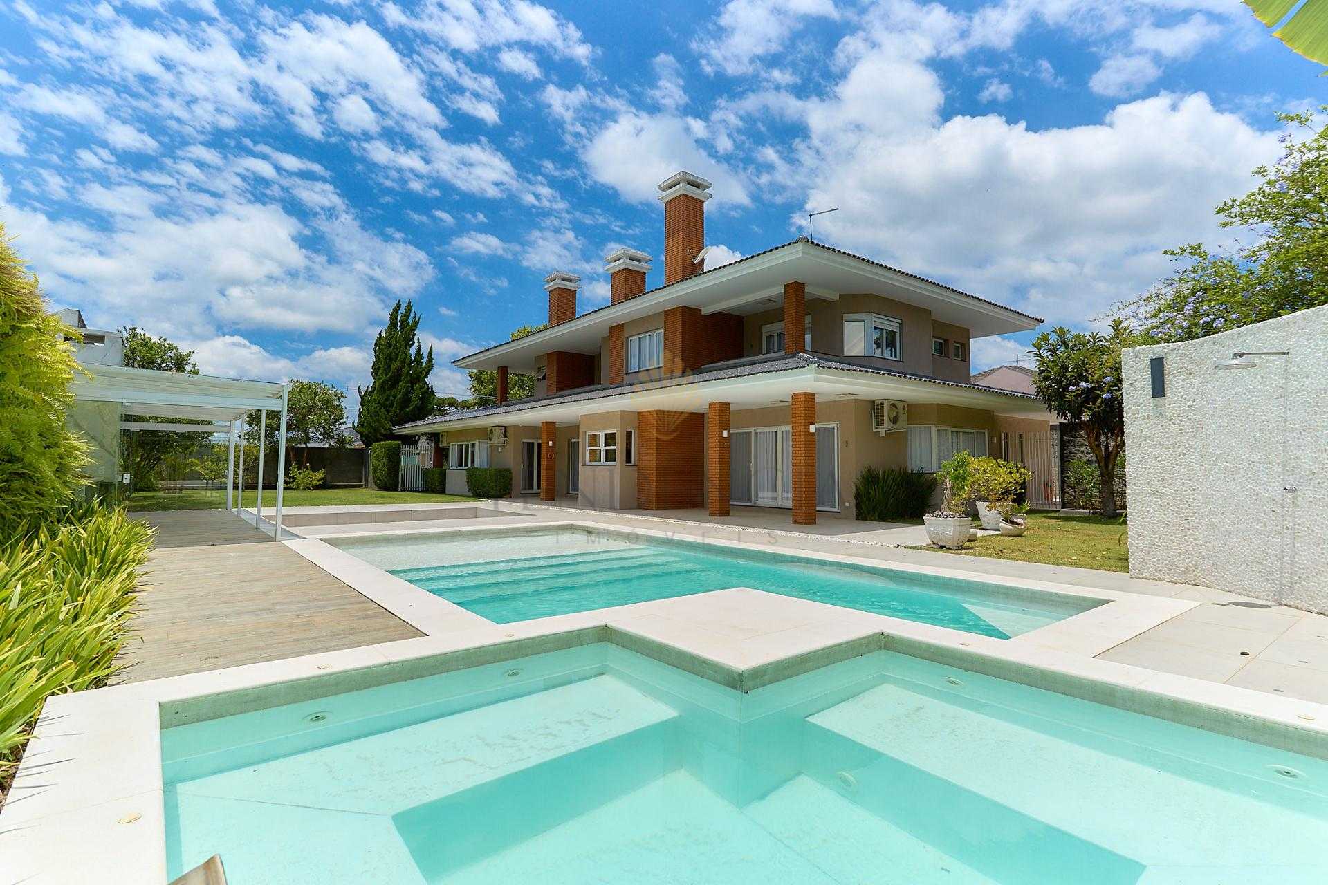 Resid?ncia com 3 SU?TES ? venda, PINEVILLE, PINHAIS - PR