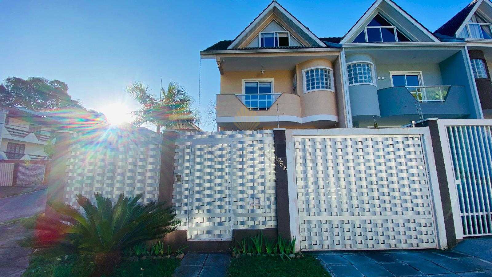 Sobrado à venda, 3 quartos, 184,07 m2 no BARREIRINHA, CURITIBA...