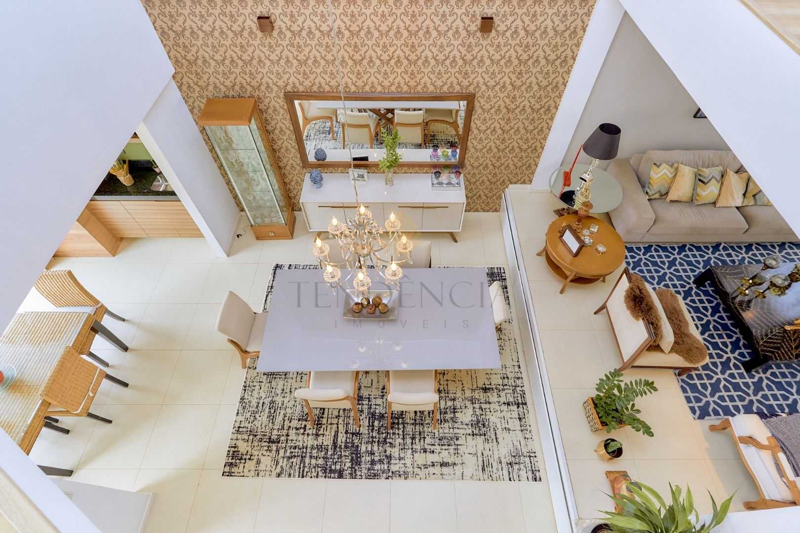 Casa com 3 quartos ? venda, 253 m2,  Campo Comprido - Curitiba PR