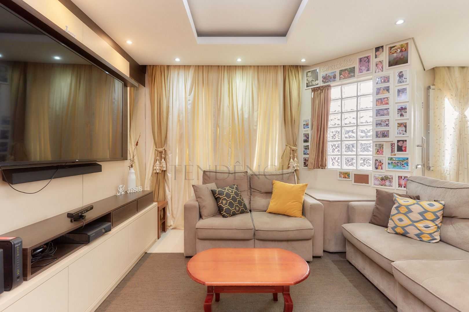 TRIPLEX MOBILIADO  EM CONDOMÍNIO NO XAXIM,147m2  | 3 SUÍTES | ...