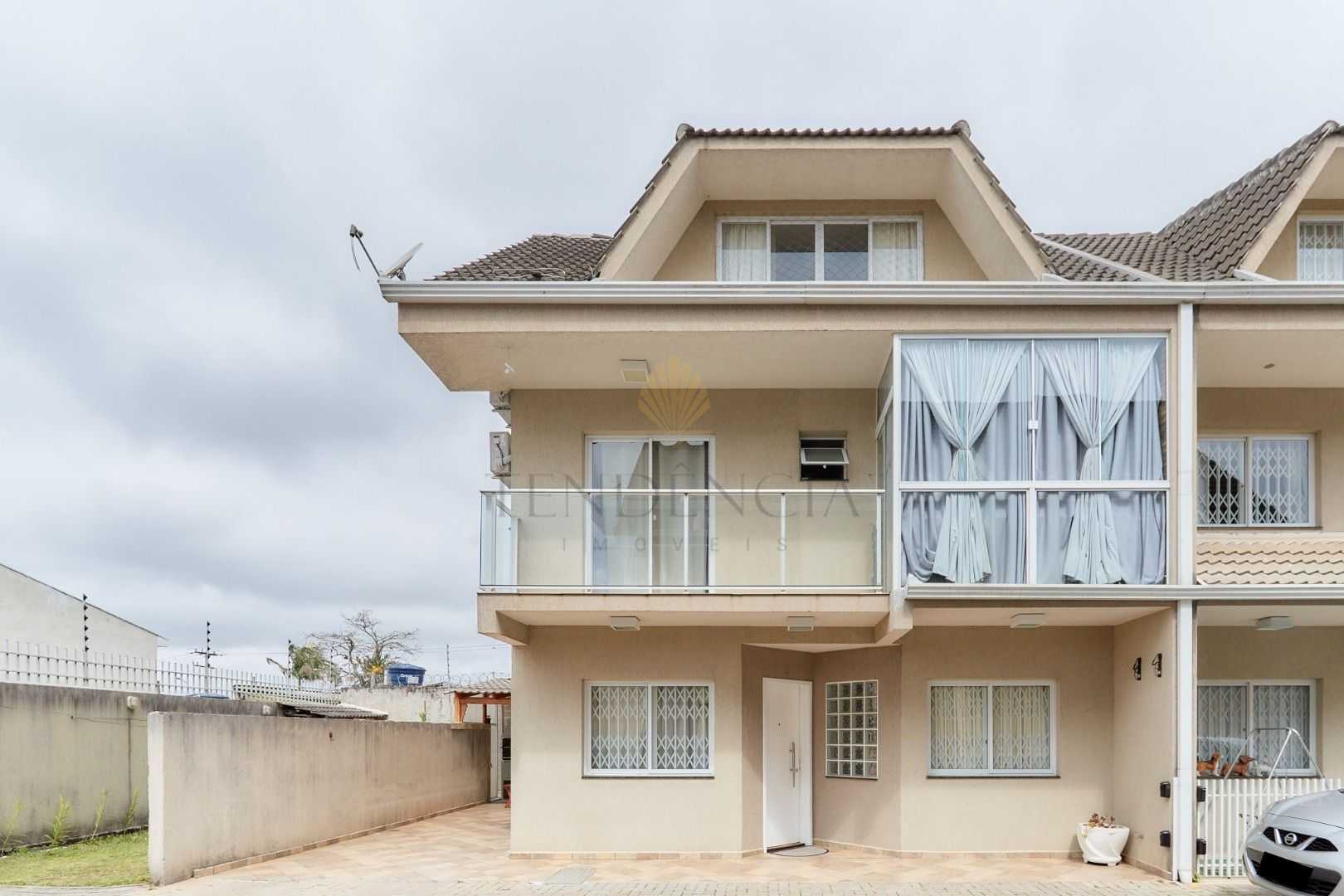Sobrado com 3 su?tes, 147m2  ? venda, XAXIM, CURITIBA - PR