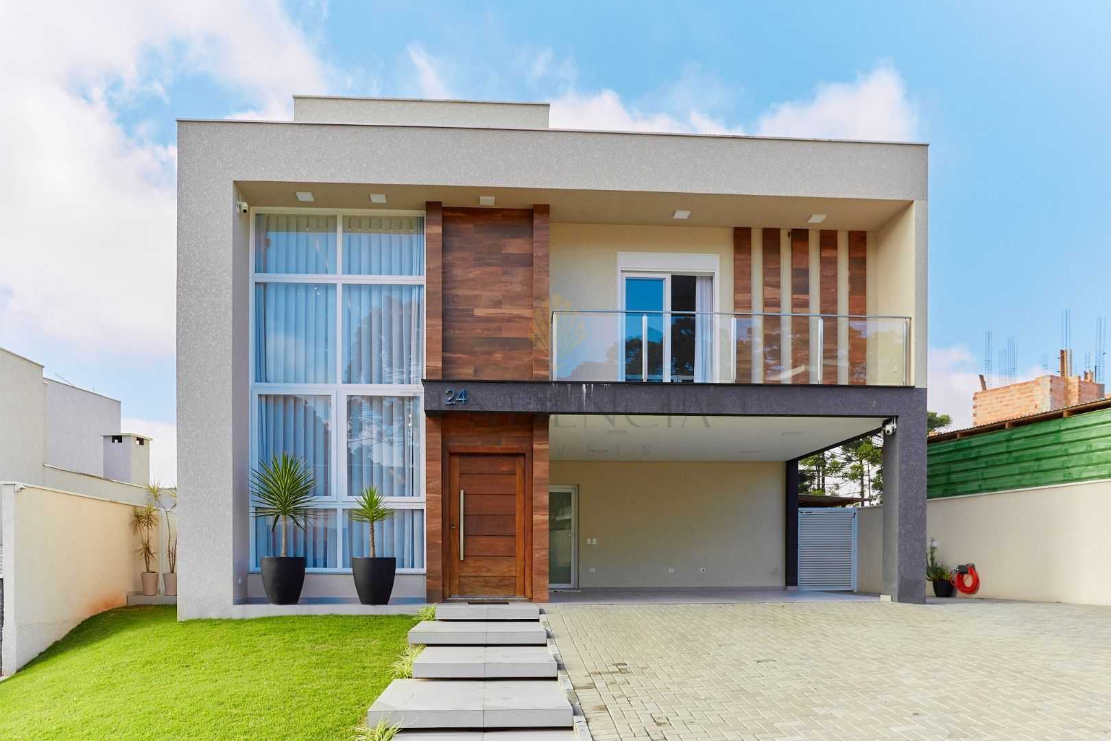 Casa com 3 Su?tes ? venda, 282 m2, CAMPO LARGO - PR