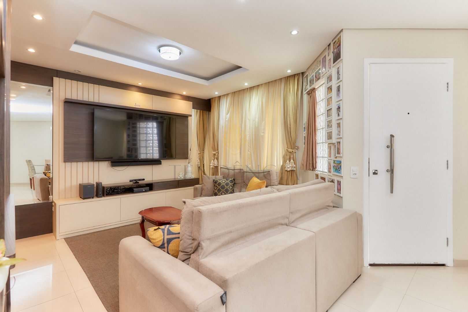 TRIPLEX MOBILIADO  EM CONDOMÍNIO NO XAXIM,147m2   3 SUÍTES  ÁT...