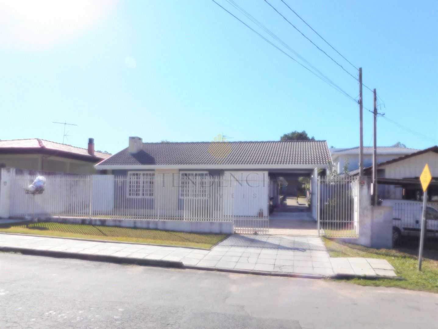 Casa t?rrea com 4 quartos ? venda,  210 m2, ORLEANS, CURITIBA ...