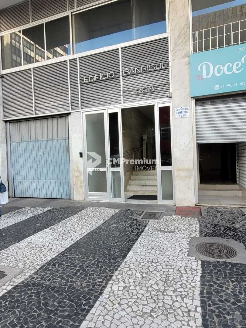 Sala em prédio central, seguro para trabalhar.