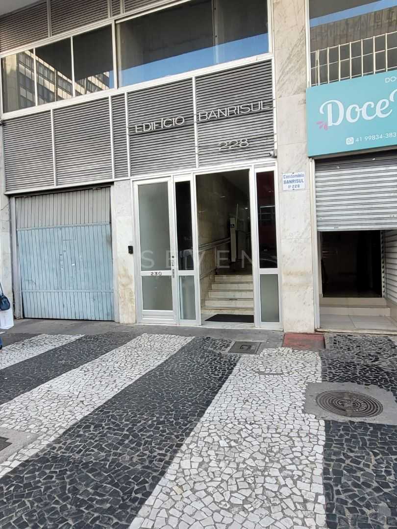 Sala em prédio central, seguro para trabalhar.