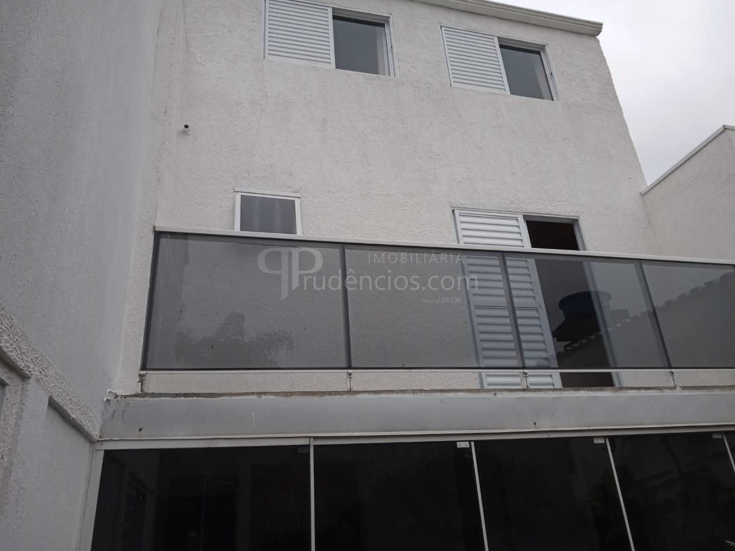 Ótima casa à venda em Araucária  3 quartos, suíte, garagem e a...