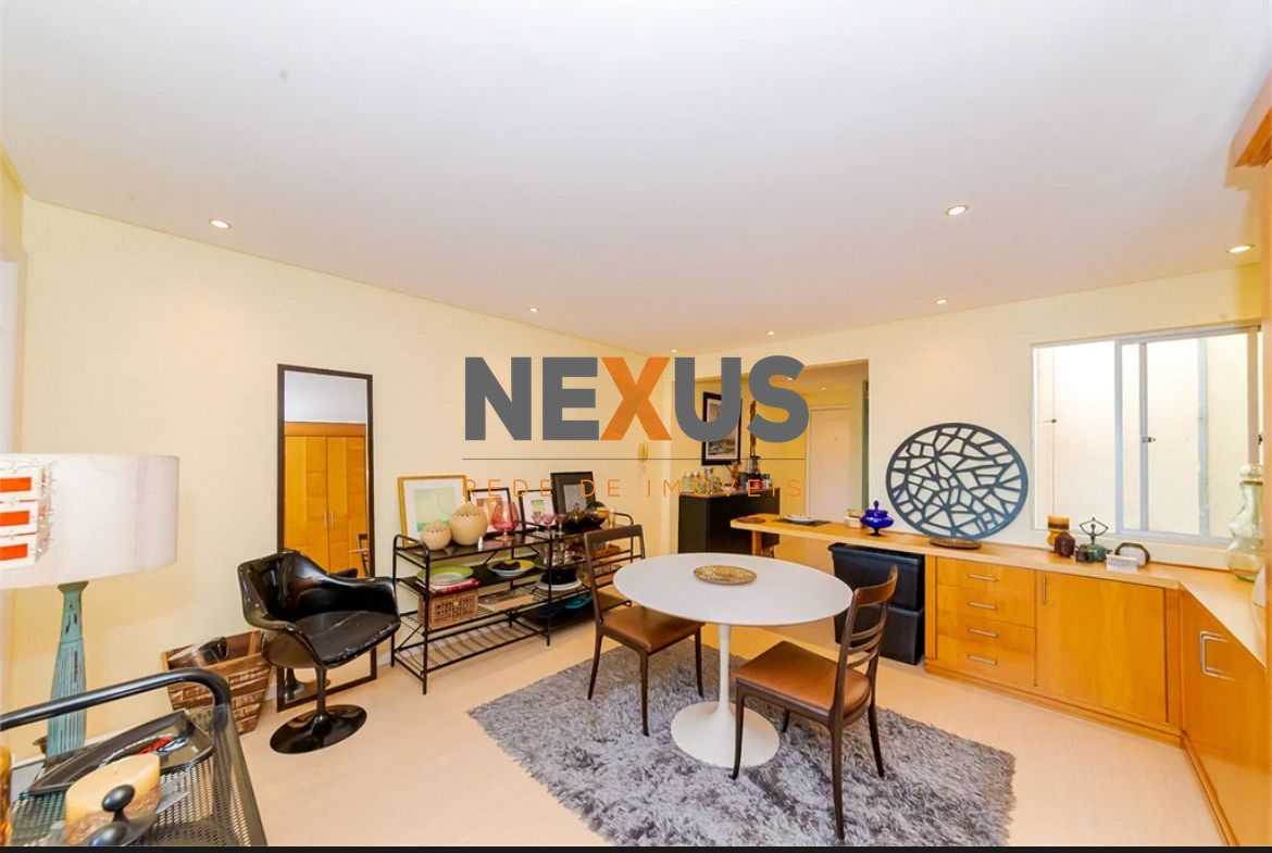 Viva no Centro de Curitiba, Apartamento Mobiliado e Pronto par...