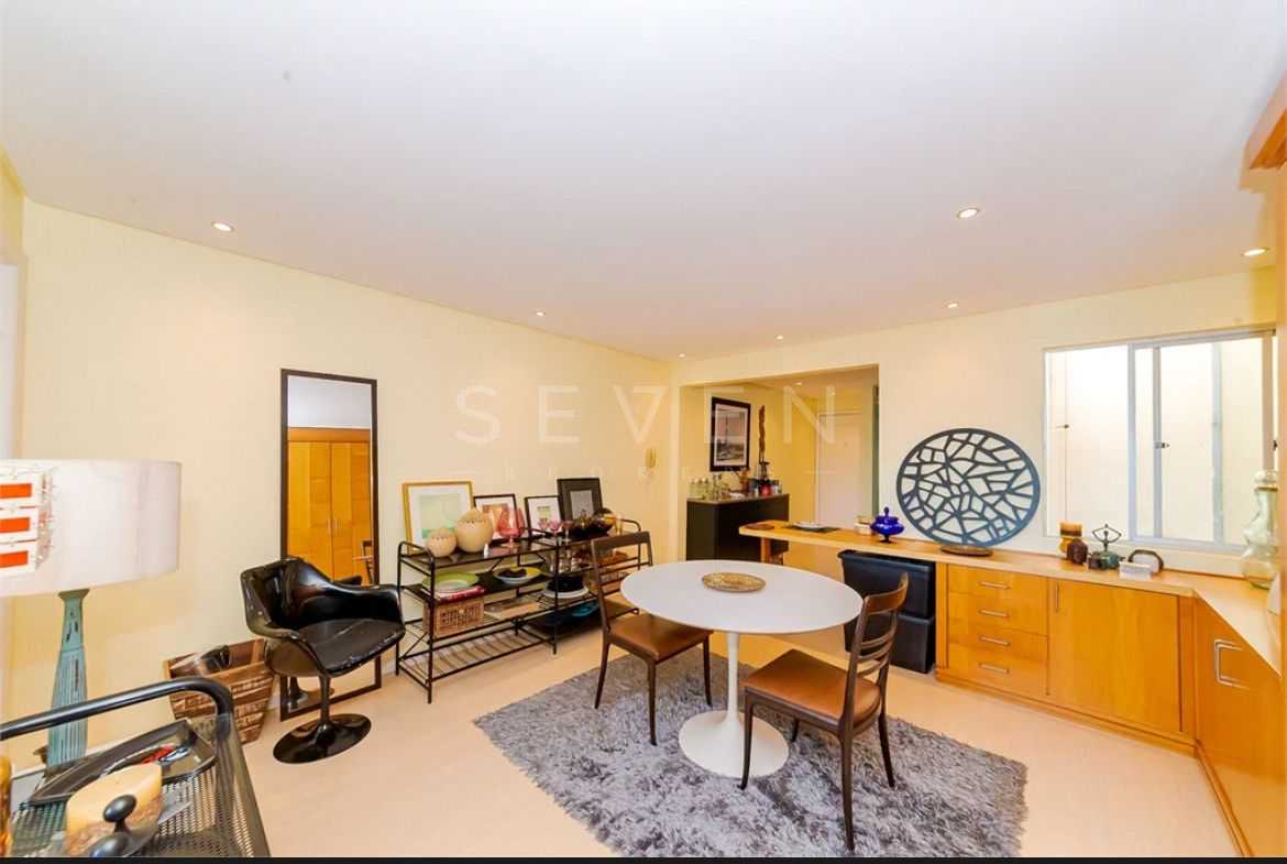 Viva no Centro de Curitiba, Apartamento Mobiliado e Pronto par...