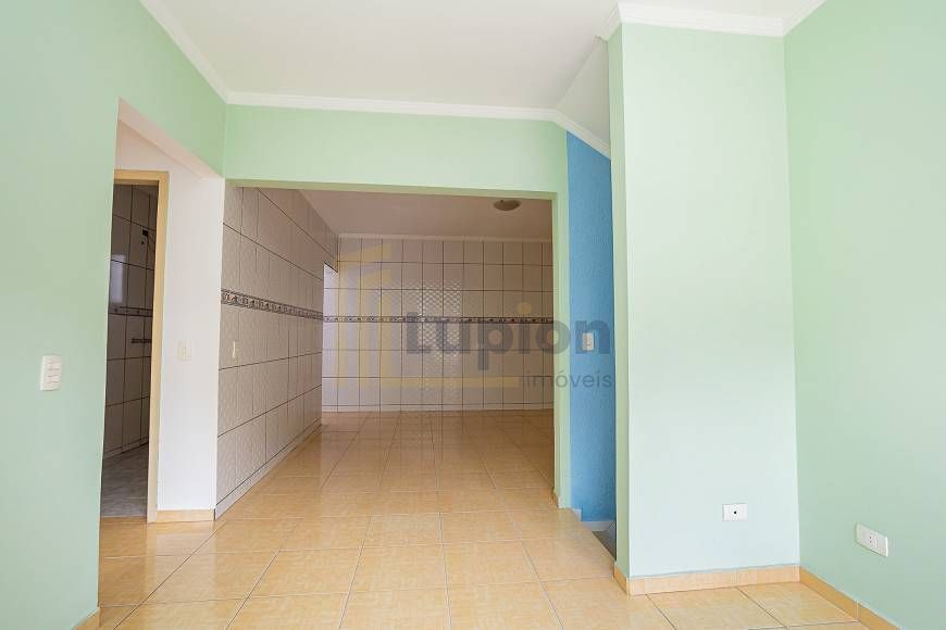 Sobrado com Loja à Venda em Curitiba, More e Empreenda no Mesm...