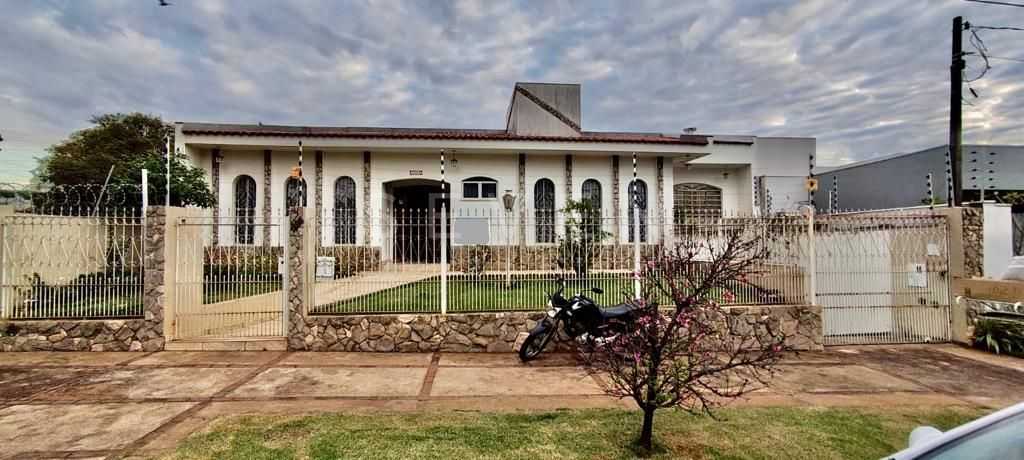 Espetacular Casa de 440m  com 4 Suítes em Terreno de 640m   Lo...